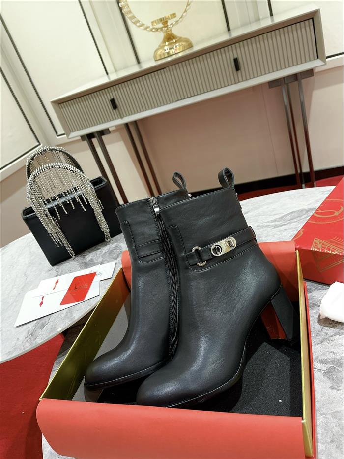 2025112818833266 380